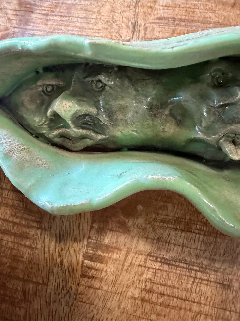 4 Face Anthropomorphic 3D Pea Pod Signed Clay Pottery Vintage 2000 15x3x3”